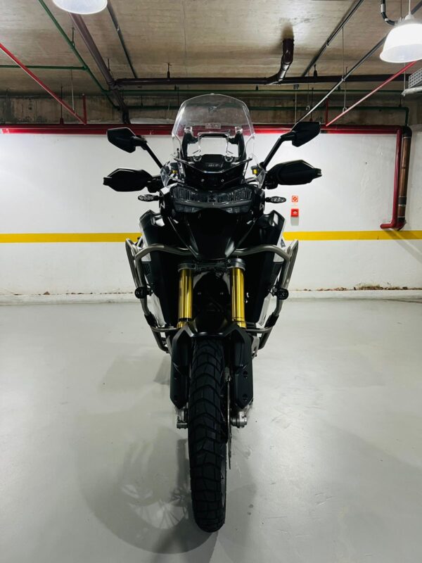 TRIUMPH TIGER 1200 RALLY EXPLORER - 2022/2022 com apenas 4.300KM - Image 2