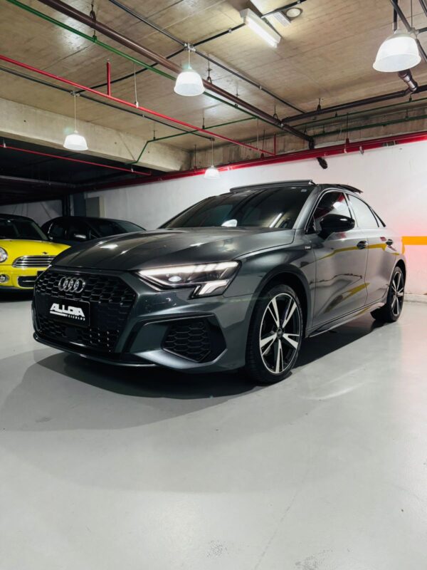 AUDI A3 PERFORMANCE BLACK 2.0TFSI HÍBRIDO SEDAN - 2023/2024 com 11.900KM - Image 3