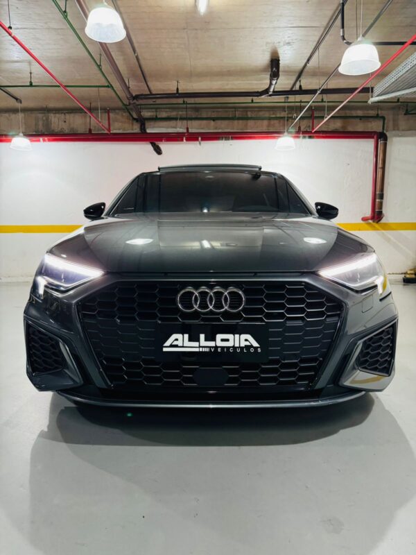 AUDI A3 PERFORMANCE BLACK 2.0TFSI HÍBRIDO SEDAN - 2023/2024 com 11.900KM - Image 2
