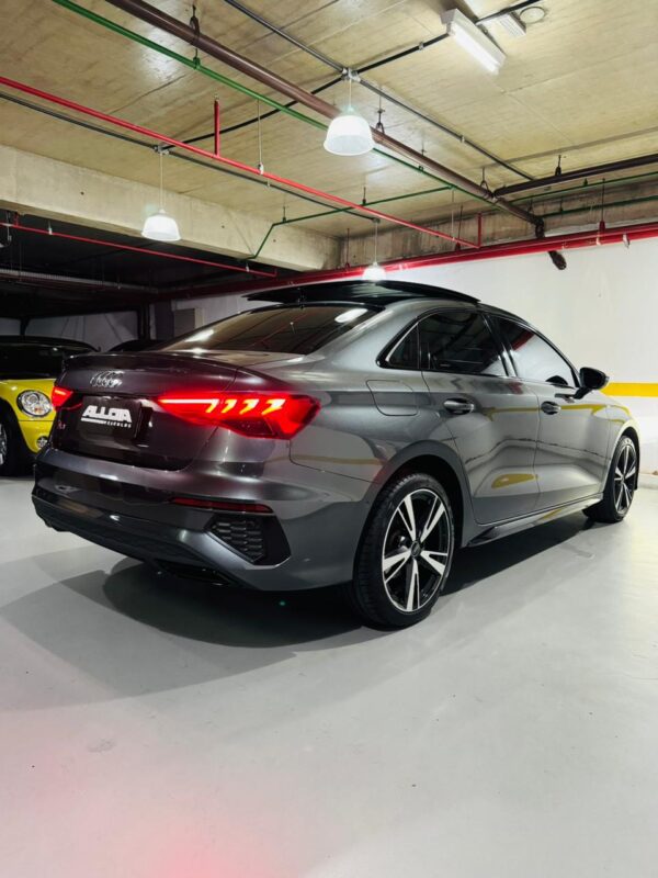 AUDI A3 PERFORMANCE BLACK 2.0TFSI HÍBRIDO SEDAN - 2023/2024 com 11.900KM - Image 6
