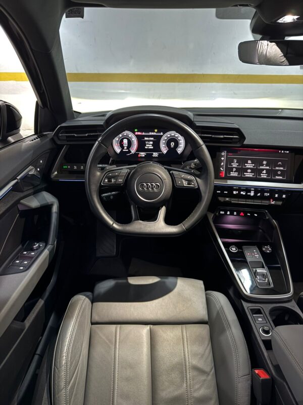 AUDI A3 PERFORMANCE BLACK 2.0TFSI HÍBRIDO SEDAN - 2023/2024 com 11.900KM - Image 7