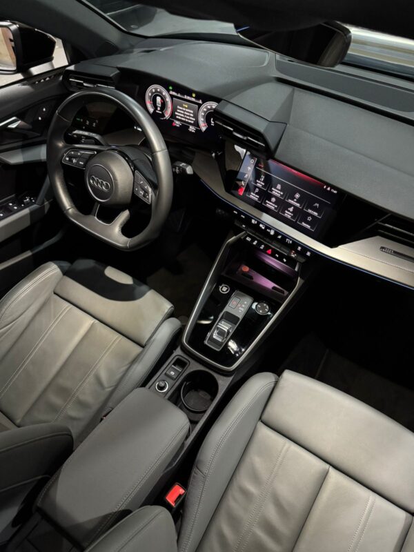 AUDI A3 PERFORMANCE BLACK 2.0TFSI HÍBRIDO SEDAN - 2023/2024 com 11.900KM - Image 10