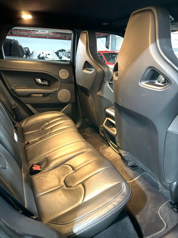 LAND ROVER EVOQUE DYNAMIC TECH 2.0Si4 4WD AUT - 2011/2012 com apenas 93.000KM - Image 11