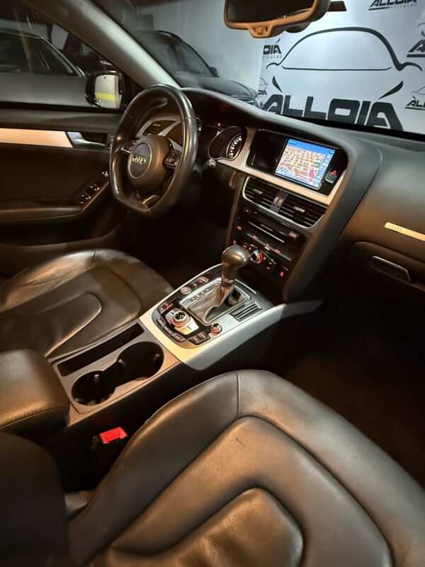 AUDI A5 SPORTBACK AMBIENTE 1.8TFSI AUT *BLINDADO NÍVEL III-A* - 2015/2016 com 92.000KM - Image 9