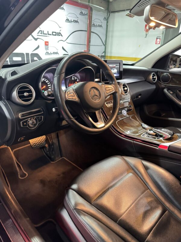 MERCEDES C180 EXCLUSIVE 1.6TURBO FLEX AUT - 2018/2018 com 96.000KM - Image 9