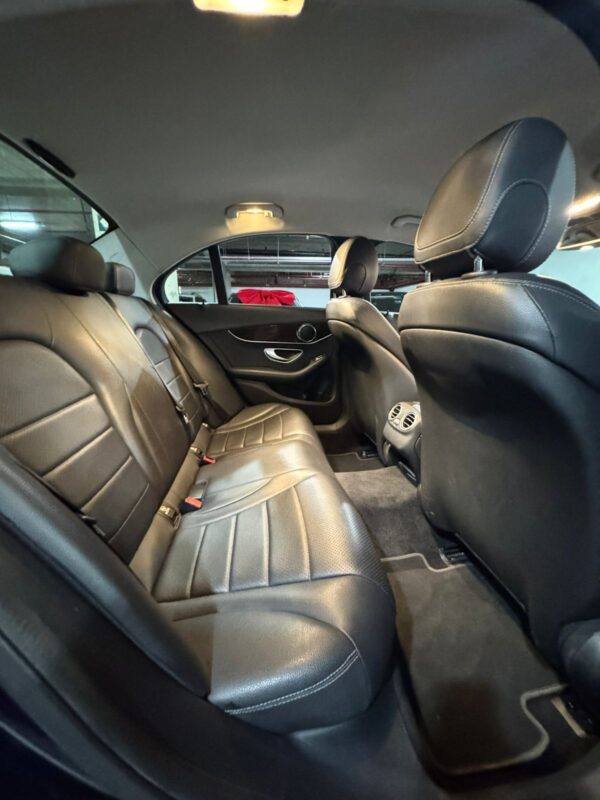 MERCEDES C180 EXCLUSIVE 1.6TURBO FLEX AUT - 2018/2018 com 96.000KM - Image 12
