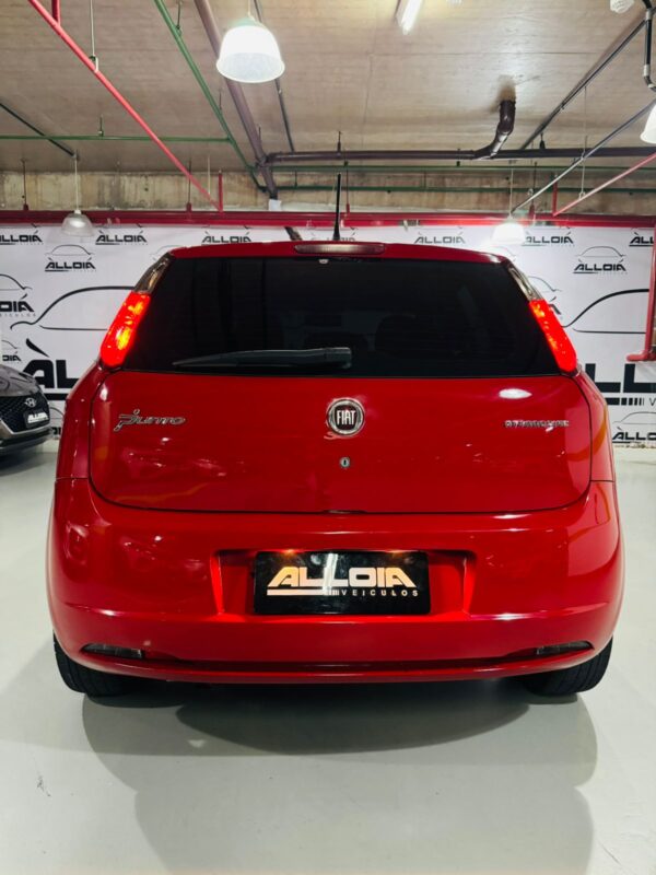 FIAT PUNTO ATRACTIVE 1.4FLEX MANUAL - 2010/2011 com 109.000KM - Image 5