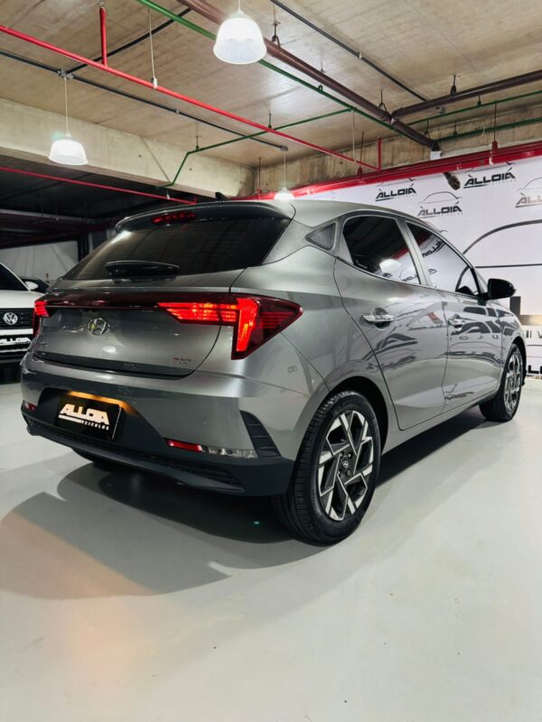 HYUNDAI HB2O PLATINUM SAFETY 1.OTURBO GDI AUT - 2024/2025 com apenas 11.900KM - Image 5