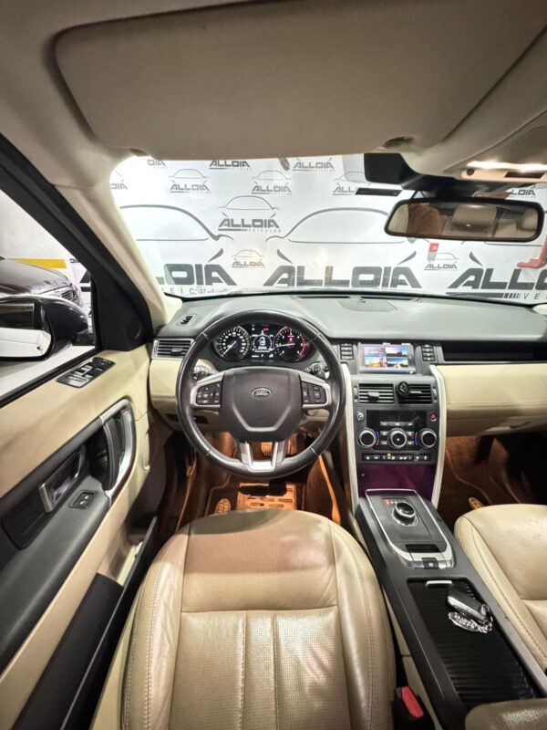 LAND ROVER DISCOVERY SPORT HSE 2.0DIESEL AUT *07 LUGARES* - 2019/2019 com 96.000KM - Image 9
