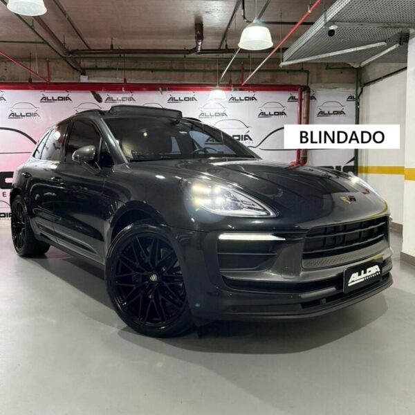 PORSCHE MACAN T 2.0 PDK 4WD AUT - 2023/2024 com apenas 9.400KM