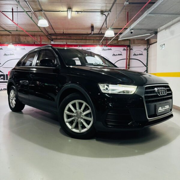 AUDI Q3 ATTRACTION 1.4TFSI AUT *BLINDADO NIVEL III-A* - 2016/2017 com 119.000KM