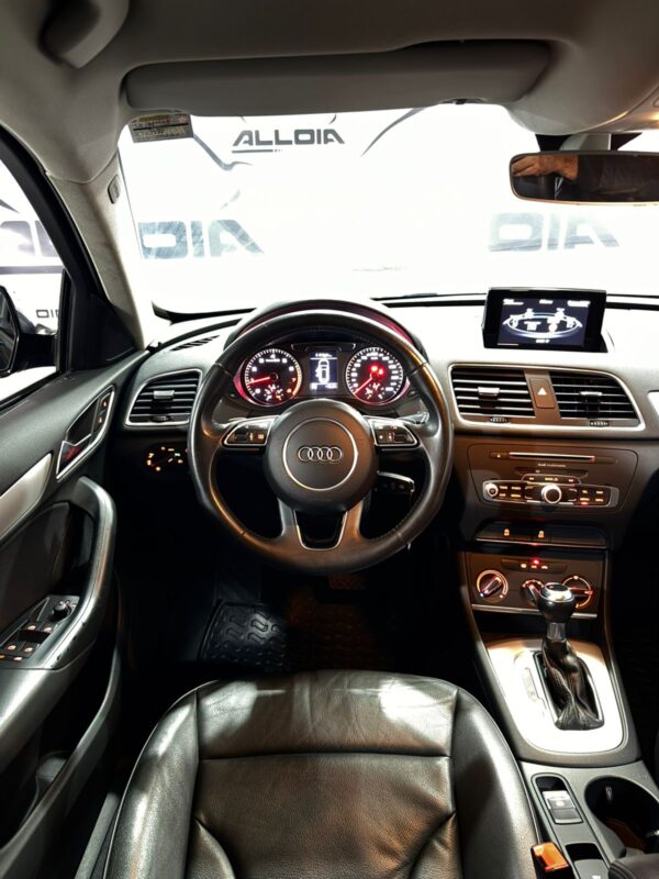 AUDI Q3 ATTRACTION 1.4TFSI AUT *BLINDADO NIVEL III-A* - 2016/2017 com 119.000KM - Image 8