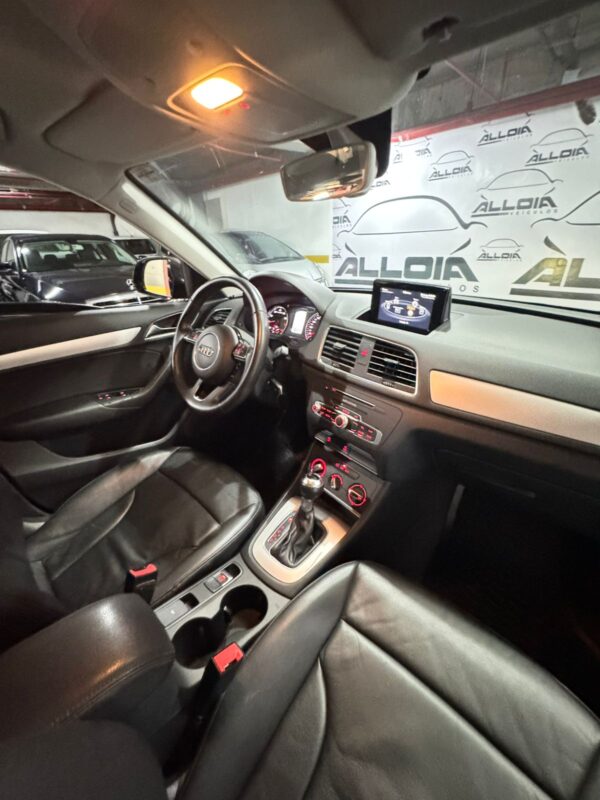 AUDI Q3 ATTRACTION 1.4TFSI AUT *BLINDADO NIVEL III-A* - 2016/2017 com 119.000KM - Image 9