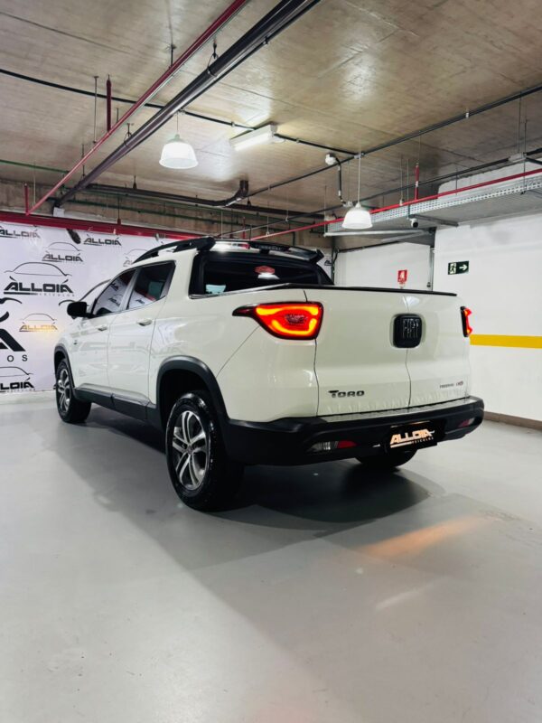 FIAT TORO FREEDOM 2.0TURBO DIESEL 4X4 AUT - 2019/2019 com 97.000KM - Image 3