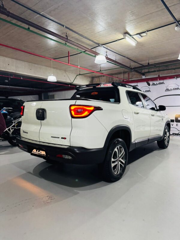 FIAT TORO FREEDOM 2.0TURBO DIESEL 4X4 AUT - 2019/2019 com 97.000KM - Image 5
