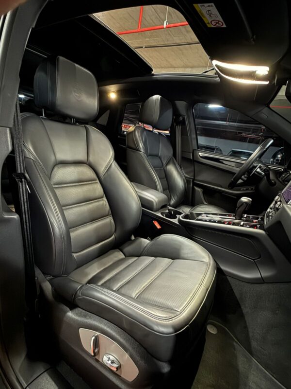 PORSCHE MACAN T 2.0 PDK 4WD AUT - 2023/2024 com apenas 9.400KM - Image 14