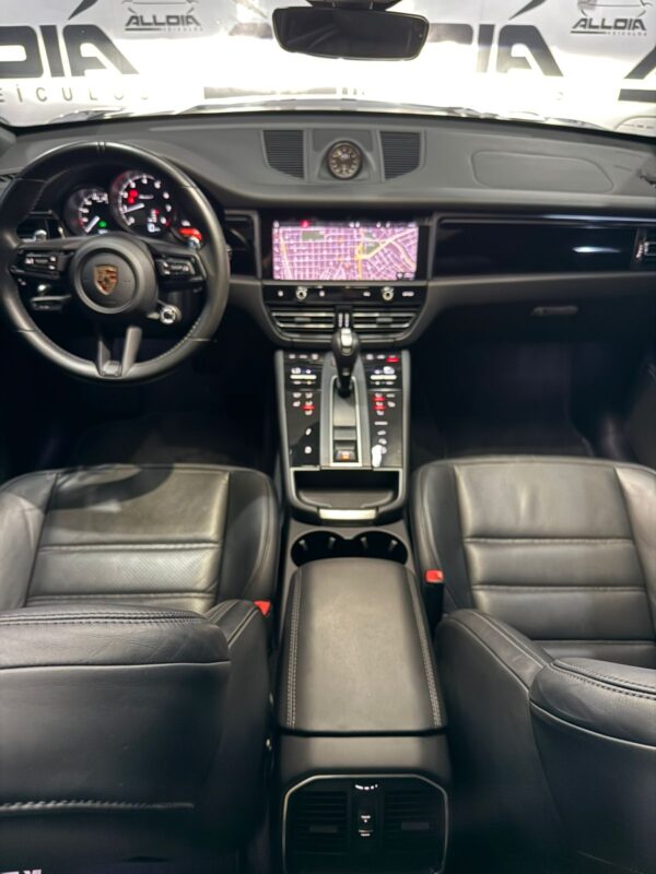 PORSCHE MACAN T 2.0 PDK 4WD AUT - 2023/2024 com apenas 9.400KM - Image 8