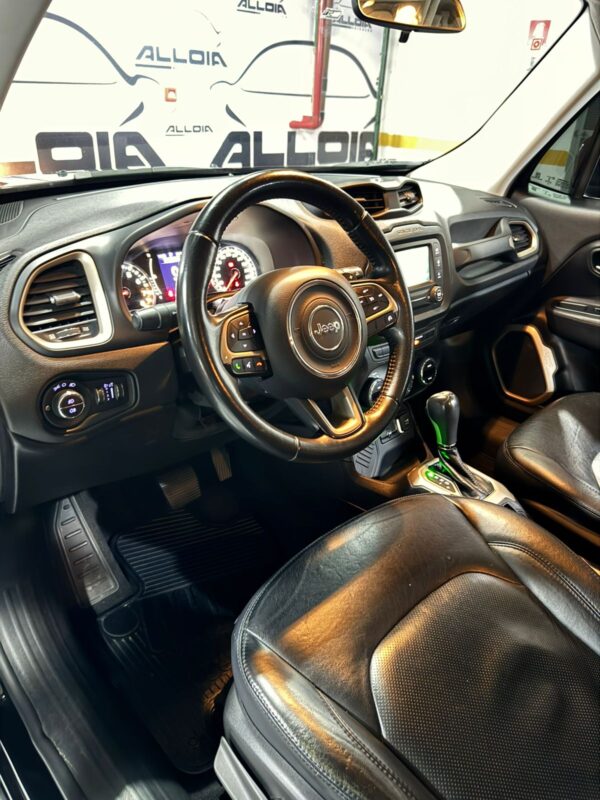 JEEP RENEGADE LONGITUDE 1.8FLEX AUT - 2015/2016 com 109.000KM - Image 9