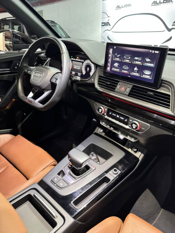 AUDI Q5 SPORTBACK S-LINE BLACK 2.0TFSI QUATTRO S-TRONIC AUT (BLINDADO NÍVEL III-A) - 2021/2022 com 43.500KM - Image 9