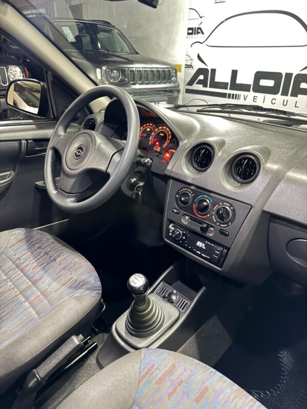 GM CELTA 4P SPIRIT 1.0FLEX (COMPLETO) - 2009/2010 com 122.000KM - Image 9