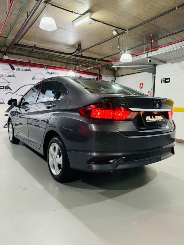 HONDA CITY SEDAN DX 1.5FLEX - 2018/2018 com 68.000KM - Image 4