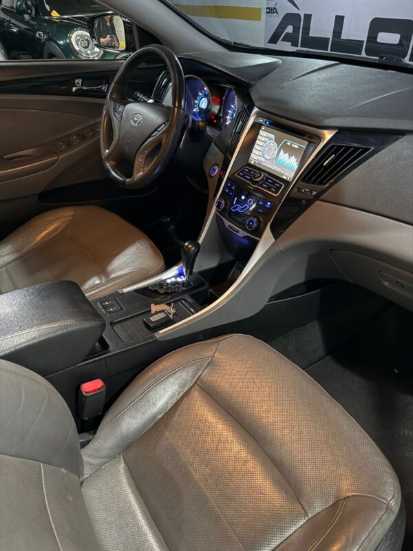 HYUNDAI SONATA 2.4 16V AUTOMÁTICO - 2012/2013 com 129.000KM - Image 10