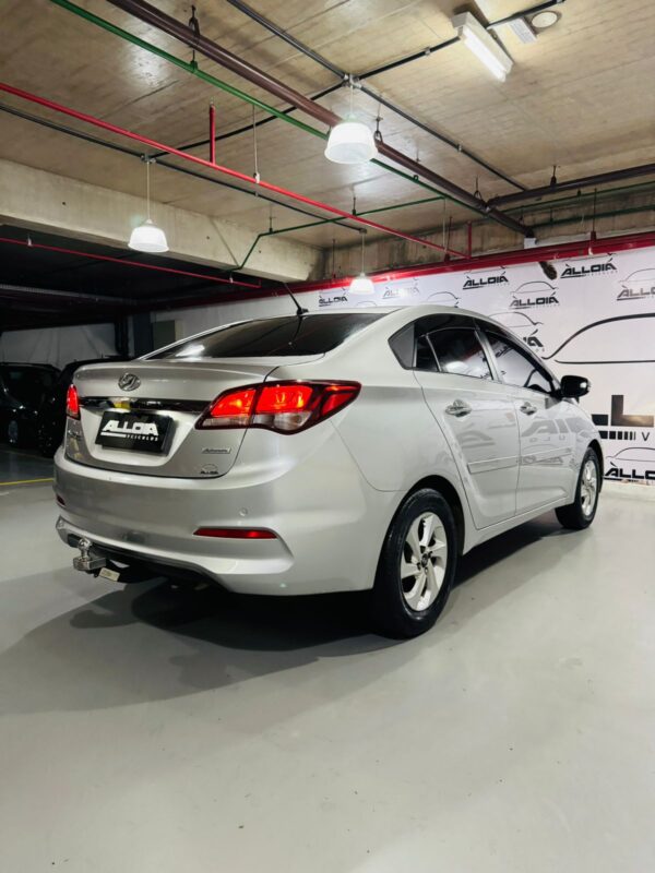 HYUNDAI HB20S PREMIUM 1.6FLEX AUTOMÁTICO - 2016/2016 com 112.000KM - Image 6