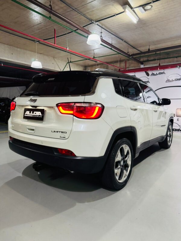 JEEP COMPASS LIMITED 2.0FLEX AUT *BLINDADO NÍVEL III-A* - 2017/2018 com apenas 64.000KM - Image 6