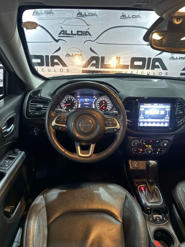 JEEP COMPASS LIMITED 2.0FLEX AUT *BLINDADO NÍVEL III-A* - 2017/2018 com apenas 64.000KM - Image 8