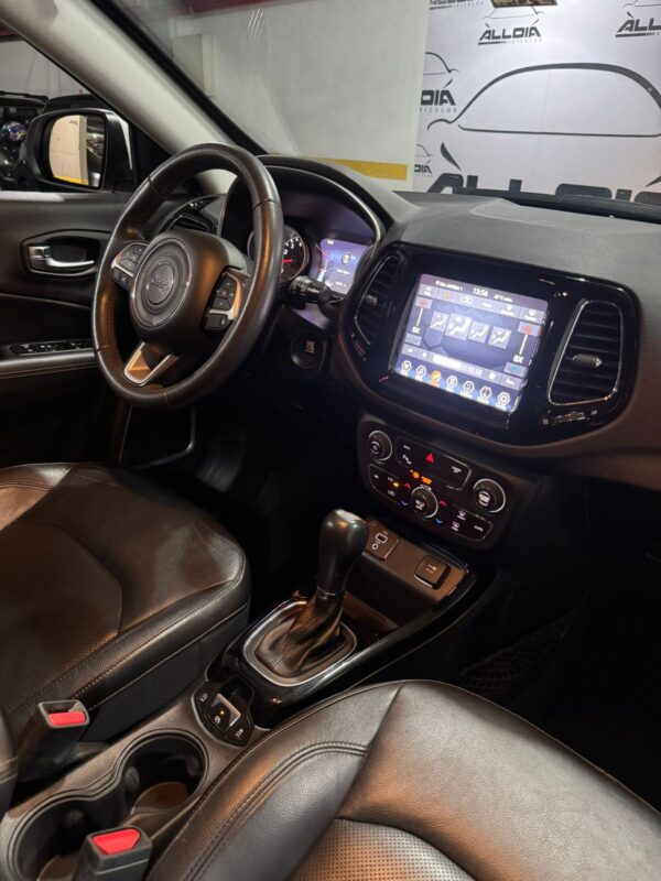 JEEP COMPASS LIMITED 2.0FLEX AUT *BLINDADO NÍVEL III-A* - 2017/2018 com apenas 64.000KM - Image 9