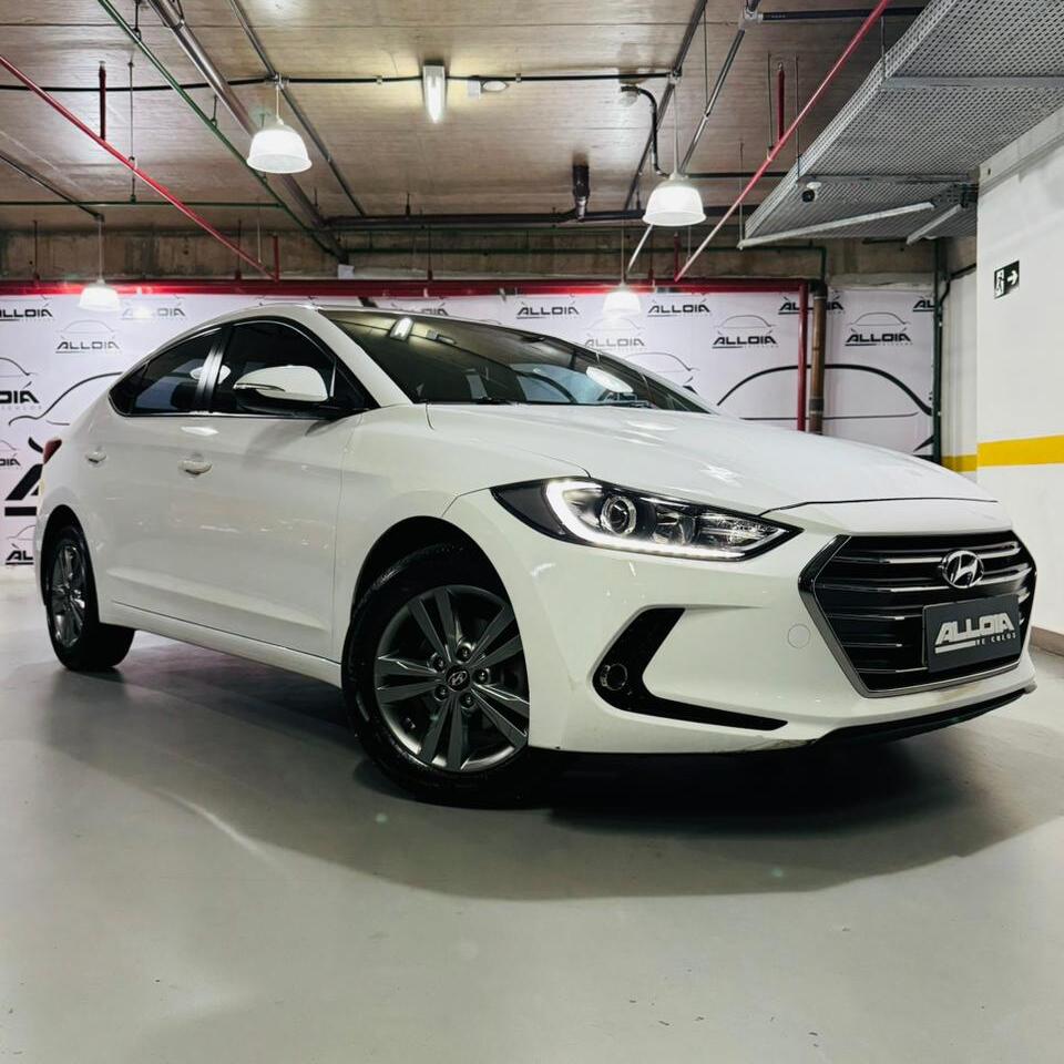 HYUNDAI ELANTRA 2.0FLEX AUTOMÁTICO - 2017/2018 com 69.000KM