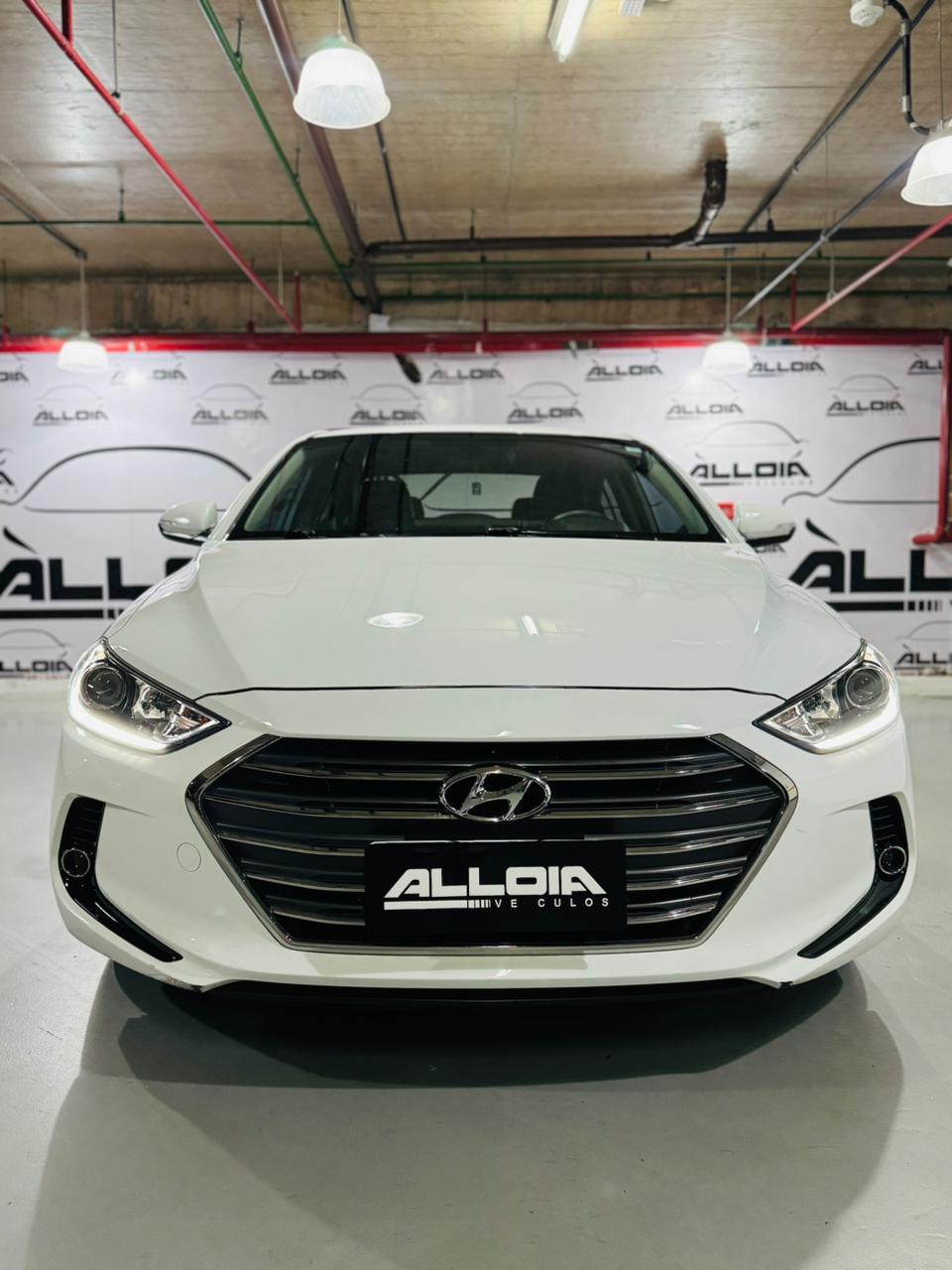HYUNDAI ELANTRA 2.0FLEX AUTOMÁTICO - 2017/2018 com 69.000KM - Image 2