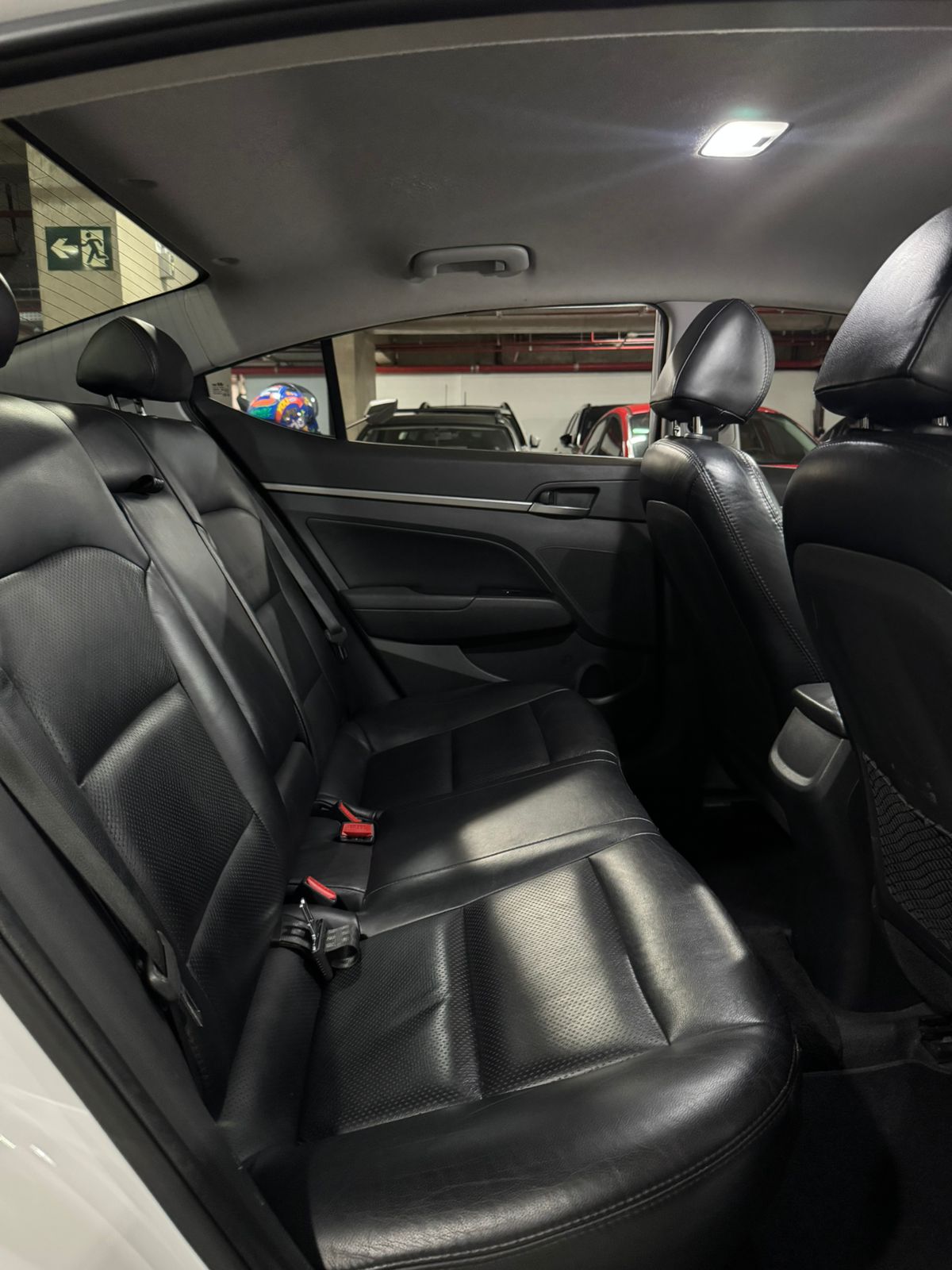 HYUNDAI ELANTRA 2.0FLEX AUTOMÁTICO - 2017/2018 com 69.000KM - Image 12