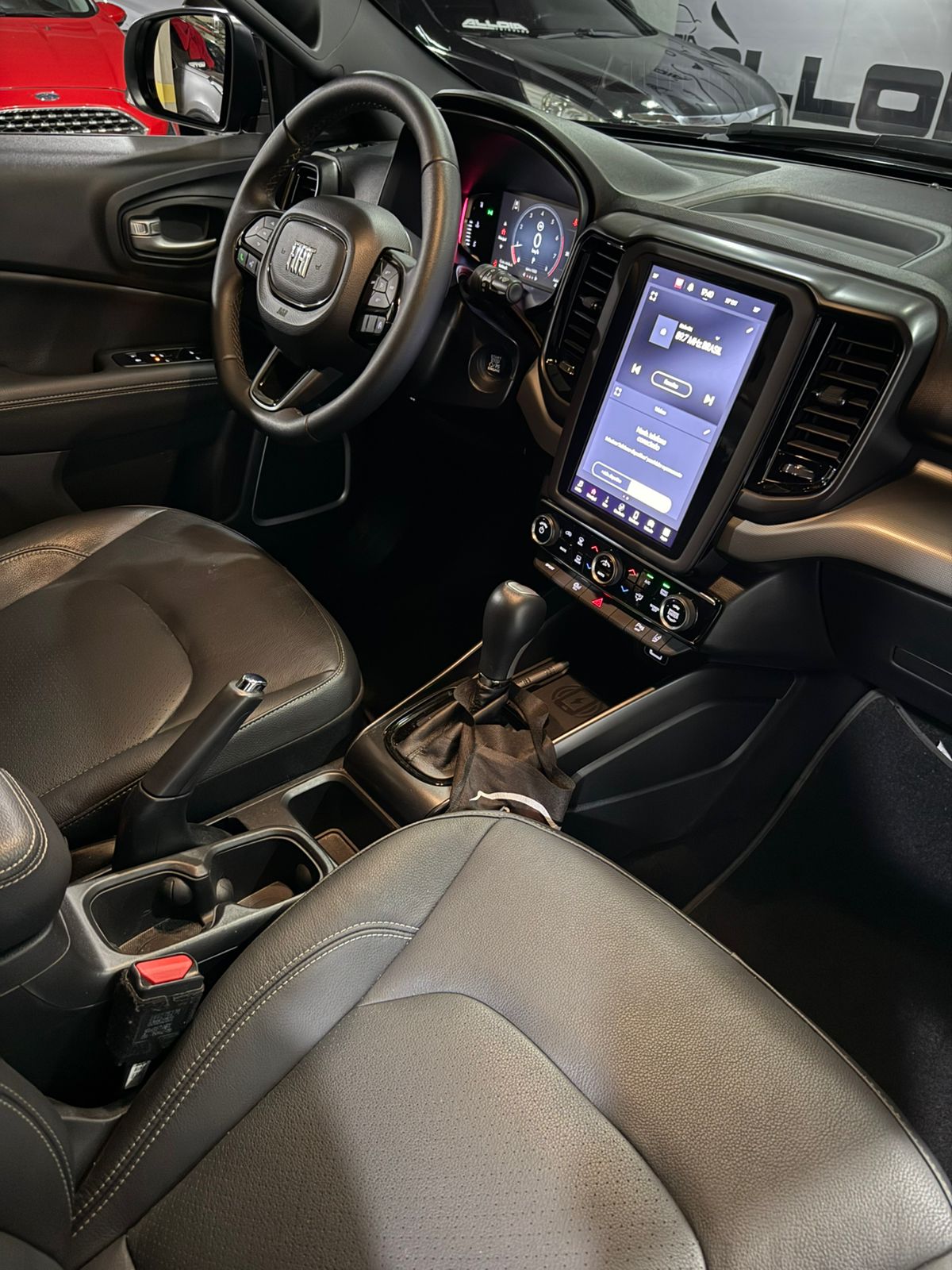 FIAT TORO VOLCANO 1.3TURBO FLEX AUT - 2024/2025 COM 19.000KM - Image 8