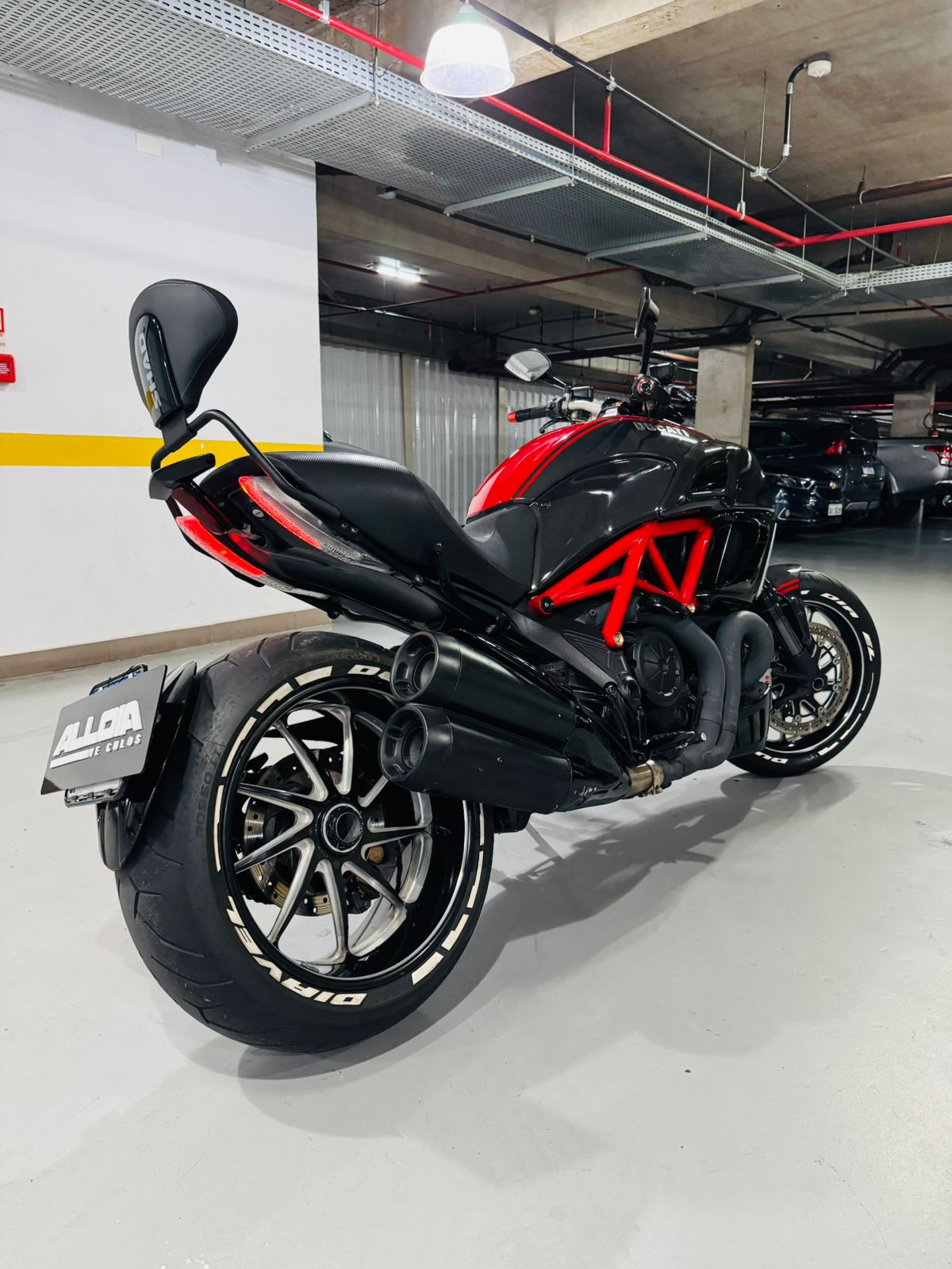 DUCATI DIAVEL 1198 CARBON ABS - 2012/2012 com apenas 22.200KM - Image 8