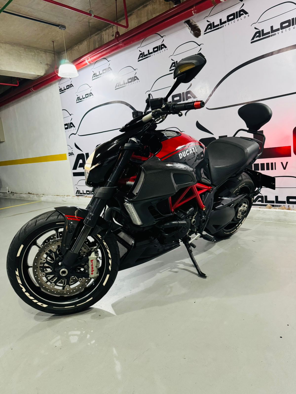 DUCATI DIAVEL 1198 CARBON ABS - 2012/2012 com apenas 22.200KM - Image 7