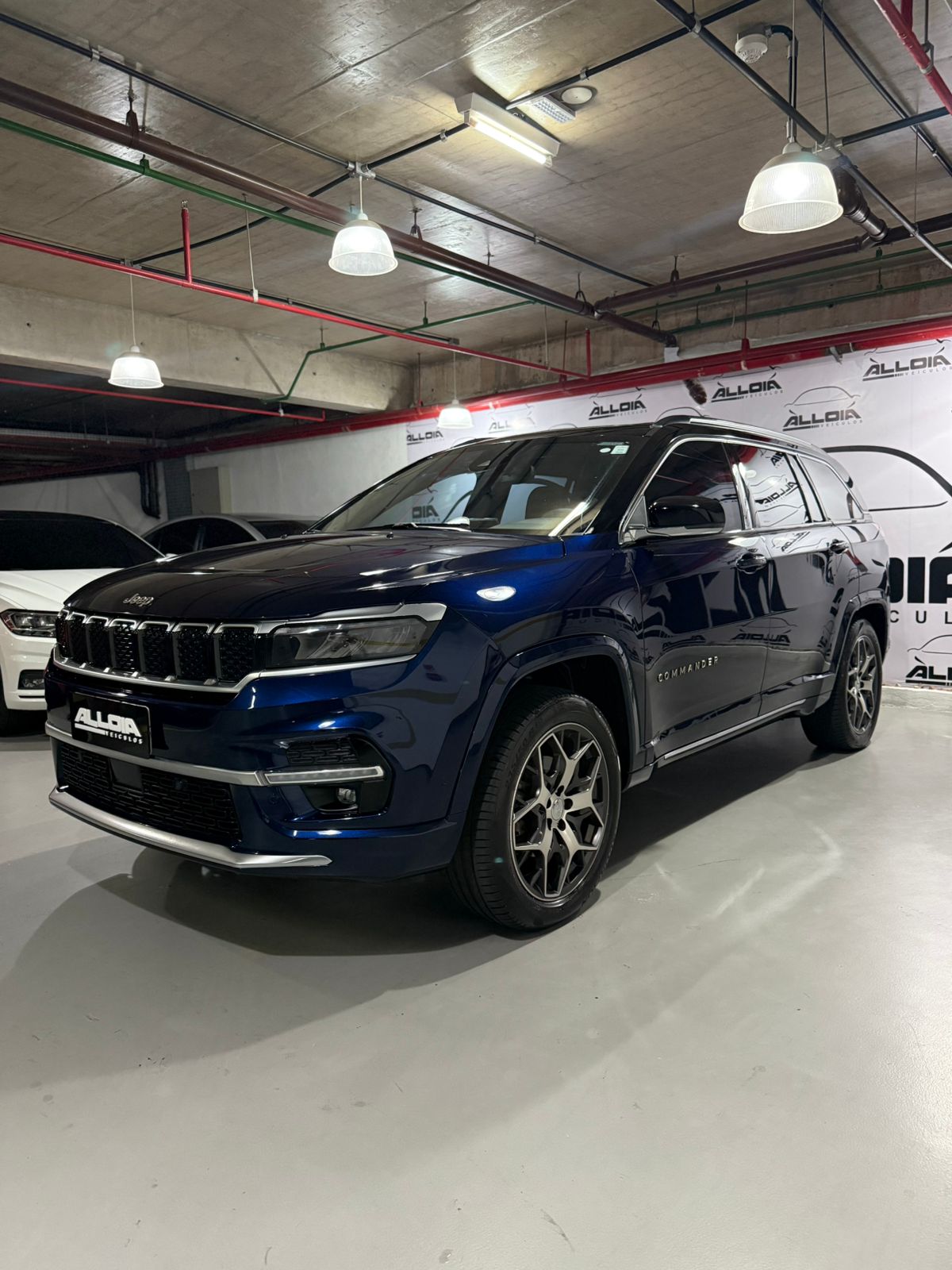 JEEP COMMANDER OVERLAND 1.3TURBO FLEX T270 AUT *BLINDADO NÍVEL III-A* - 2022/2022 com apenas 22.000KM - Image 3