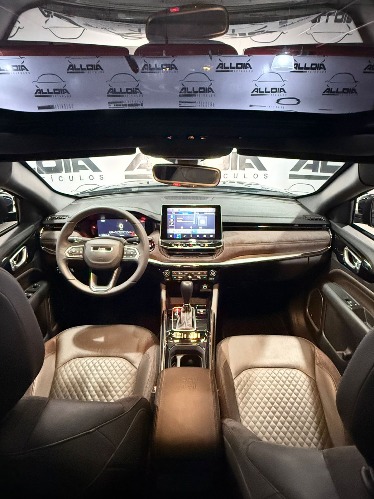 JEEP COMMANDER OVERLAND 1.3TURBO FLEX T270 AUT *BLINDADO NÍVEL III-A* - 2022/2022 com apenas 22.000KM - Image 7