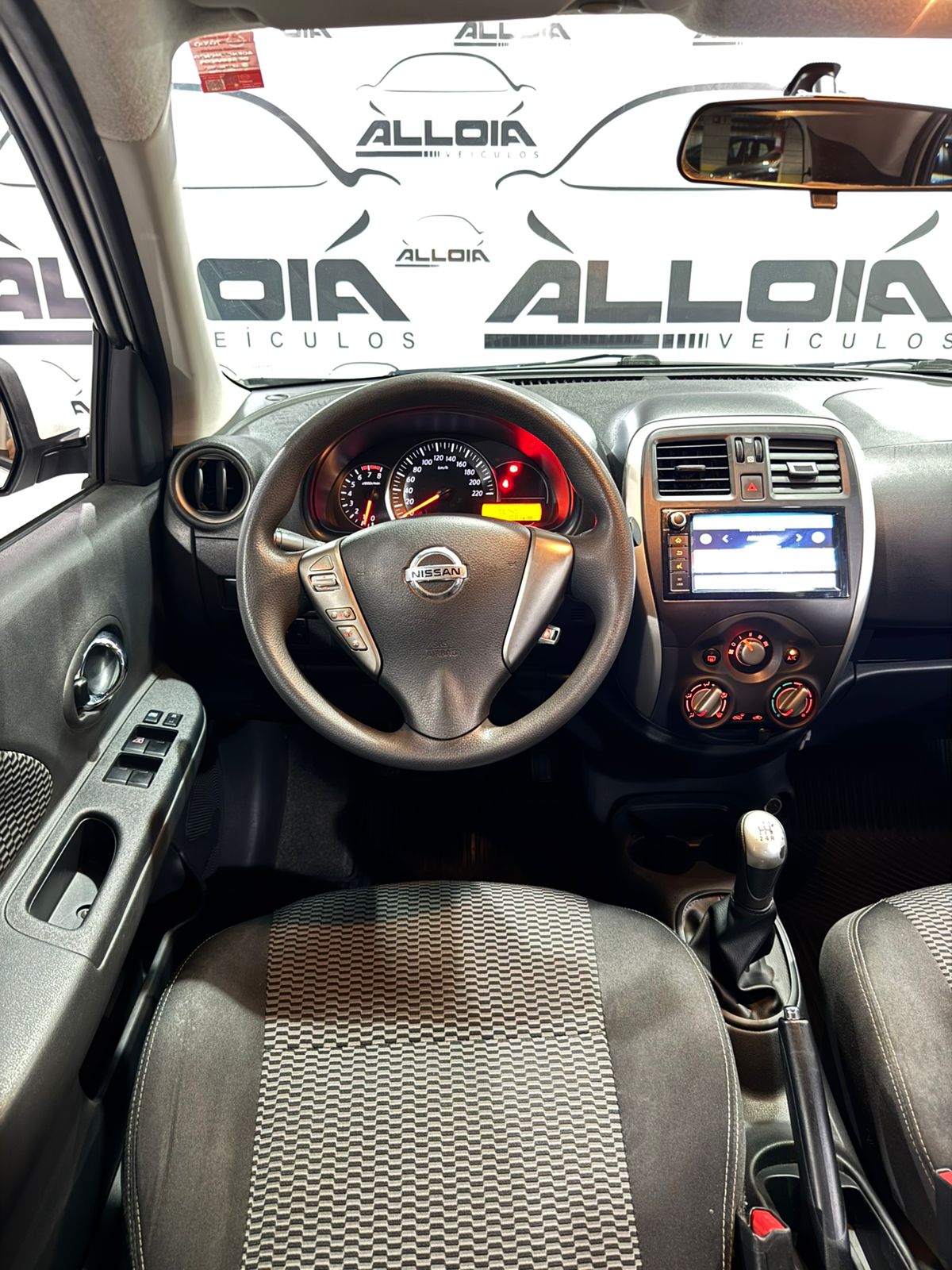 NISSAN MARCH SV 1.6FLEX - 2018/2019 com 58.000KM - Image 8