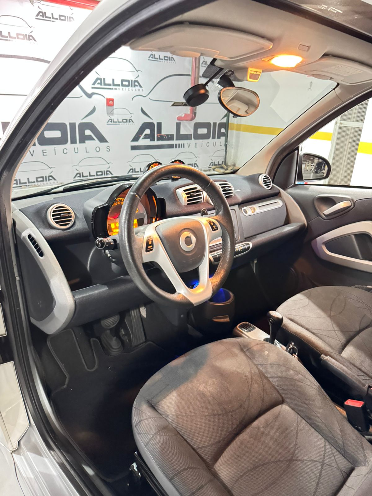 SMART FORTWO COUPÉ 1.0TURBO AUTOMÁTICO - 2013/2013 com 90.500KM - Image 8