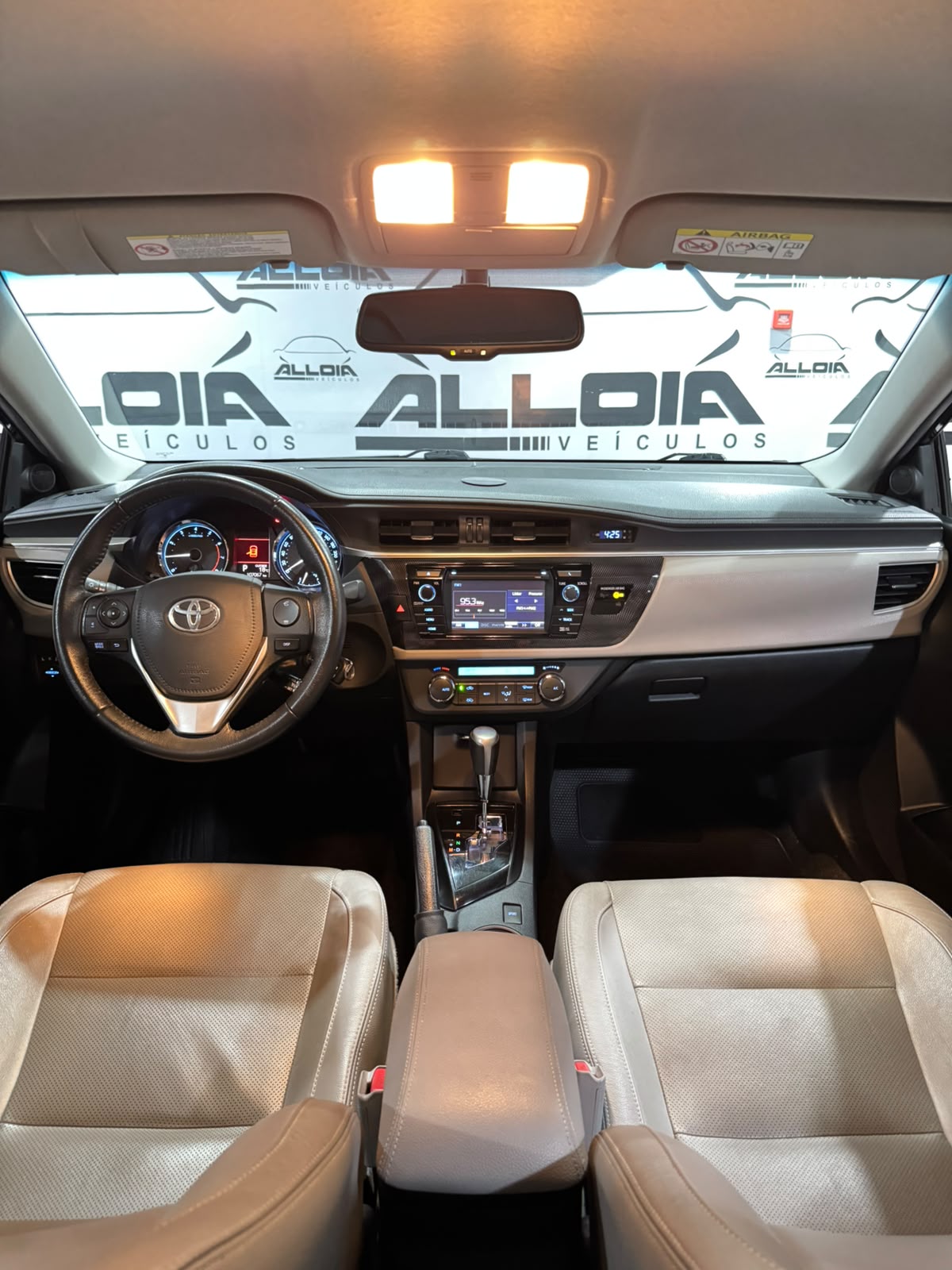 TOYOTA COROLLA XEI 2.0FLEX AUT - 2016/2017 com 107.000KM - Imagem 9