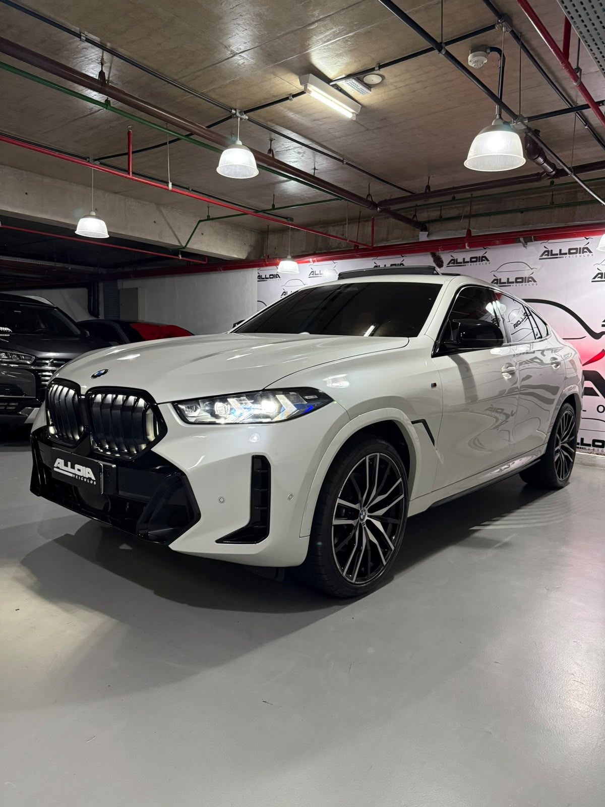 BMW X6 XDRIVE 40i M SPORT 3.0BI-TURBO HÍBRIDO AUT - 2023/2024 com 35.000KM - Imagem 3