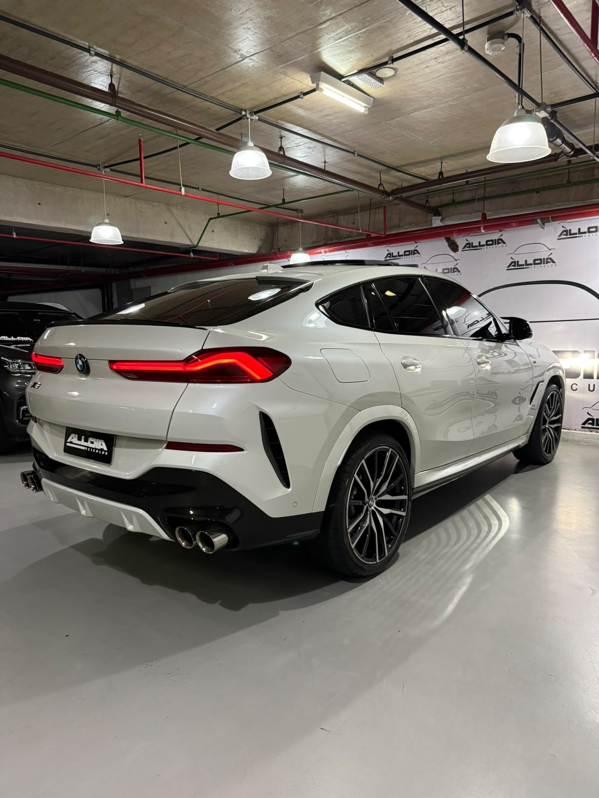 BMW X6 XDRIVE 40i M SPORT 3.0BI-TURBO HÍBRIDO AUT - 2023/2024 com 35.000KM - Imagem 6