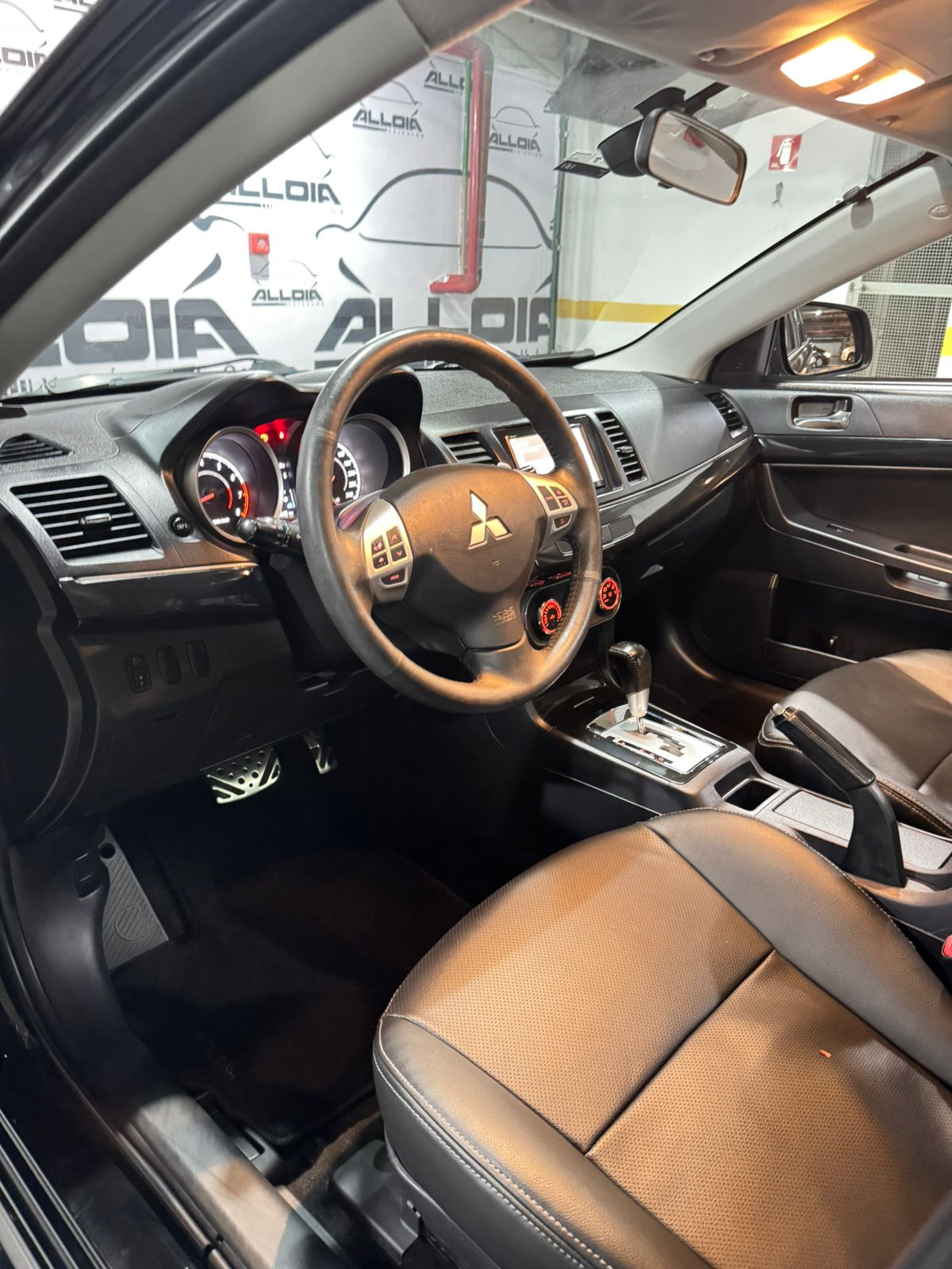 MITSUBISHI LANCER GT 2.0 16V AUTOMÁTICO - 2011/2012 com 146.000KM - Imagem 8