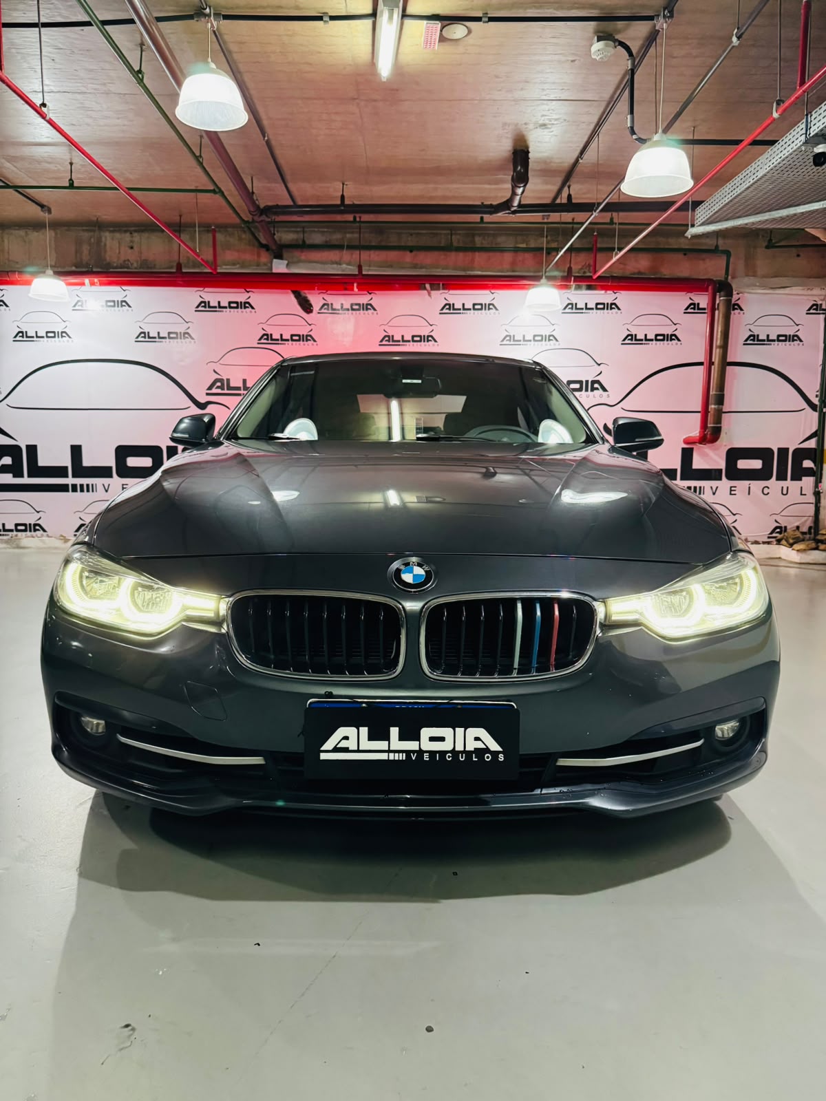BMW 320i SPORT ACTIVE FLEX 2.OTURBO AUT - 2016/2016 com 126.000KM - Imagem 2