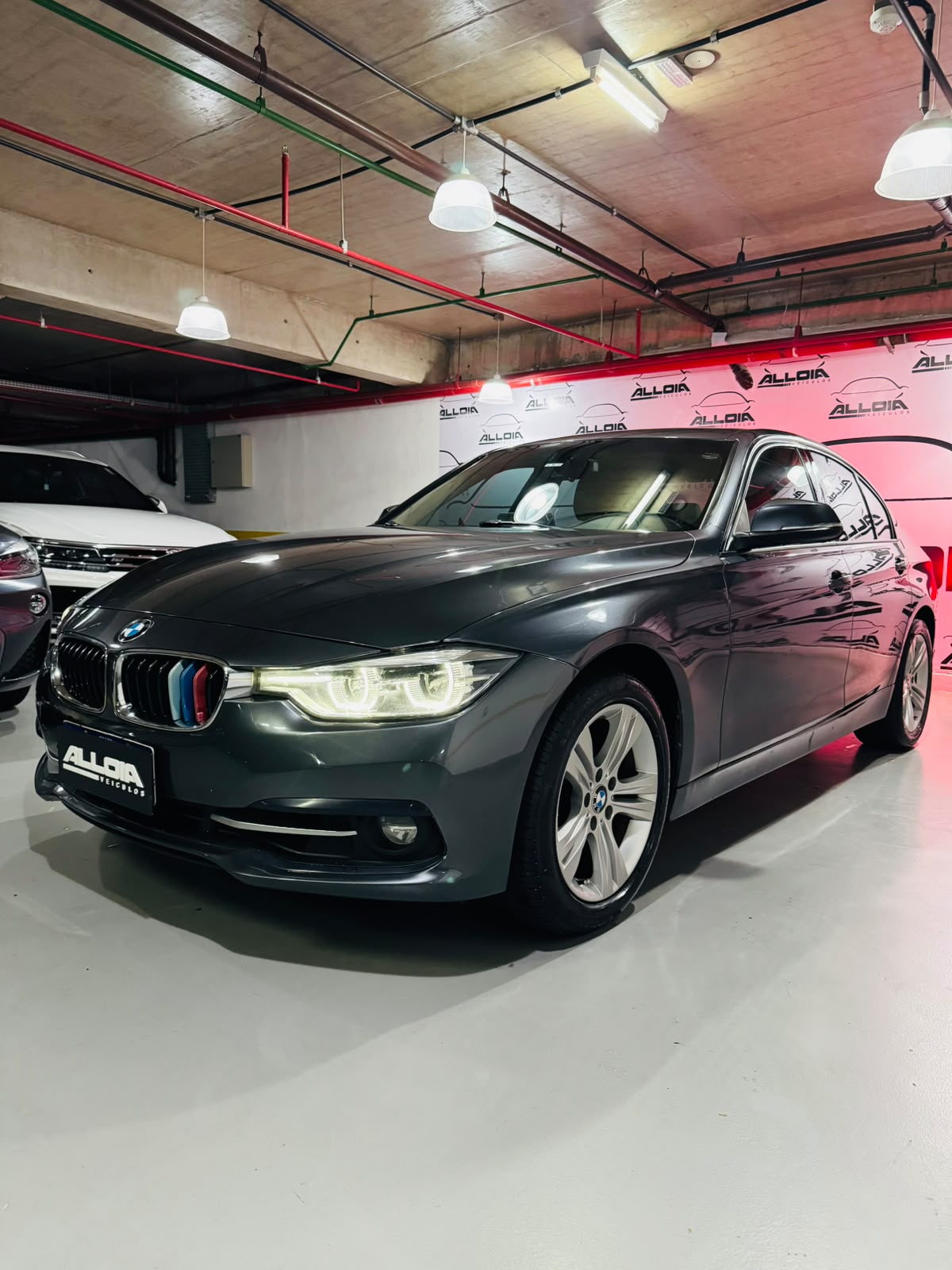 BMW 320i SPORT ACTIVE FLEX 2.OTURBO AUT - 2016/2016 com 126.000KM - Imagem 3