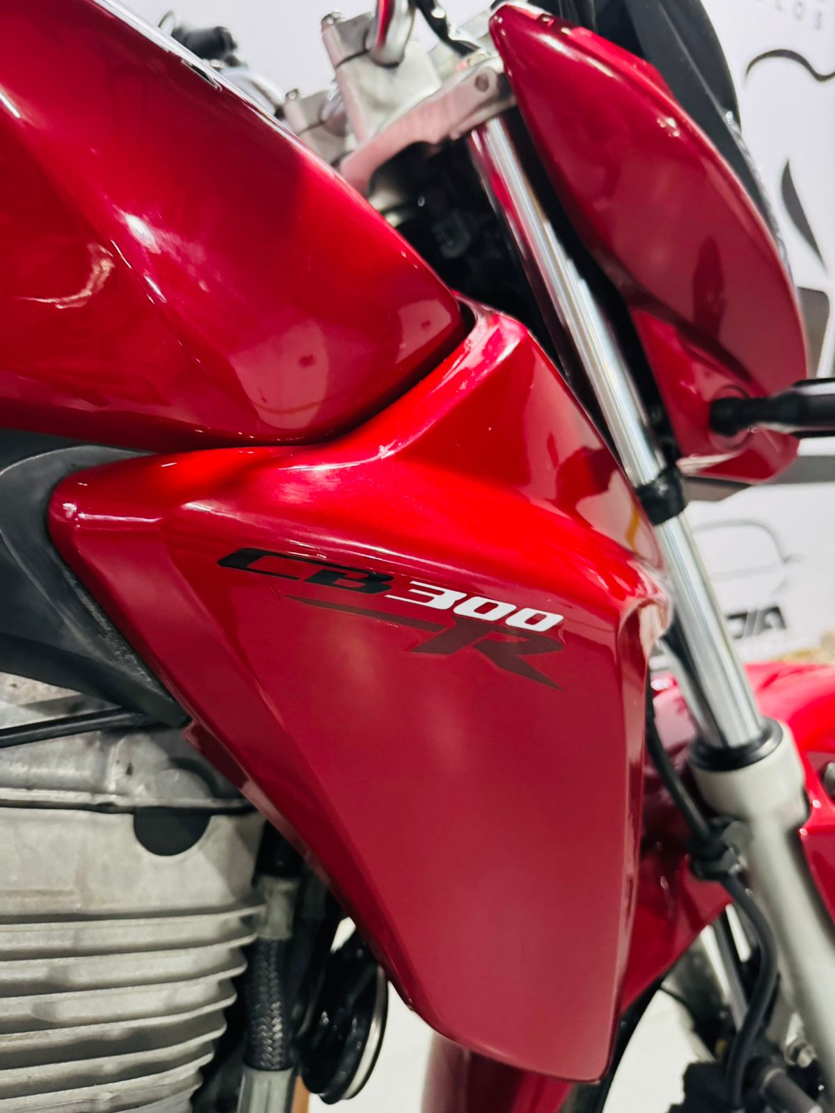 HONDA CB 300R - 2013/2013 com 91.000 KM - Imagem 6