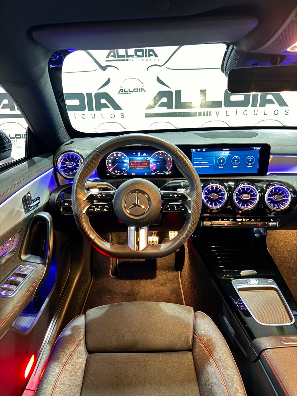 MERCEDES CLA200 AMG LINE 1.3TURBO HÍBRIDO - 2024/2025 com apenas 14.000KM - Imagem 8